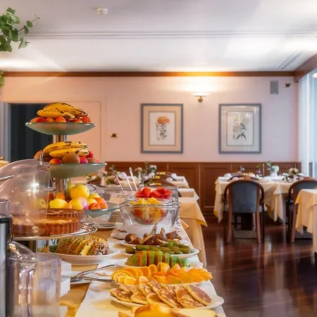 Hotel Crivi's